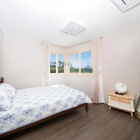 Geumdanyoung Pension Jeju Exterior photo